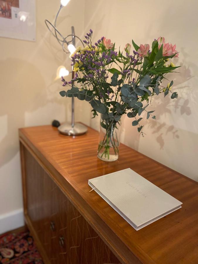 Villa Relaxing Townhouse In The Heart Of Bridport Exterior foto